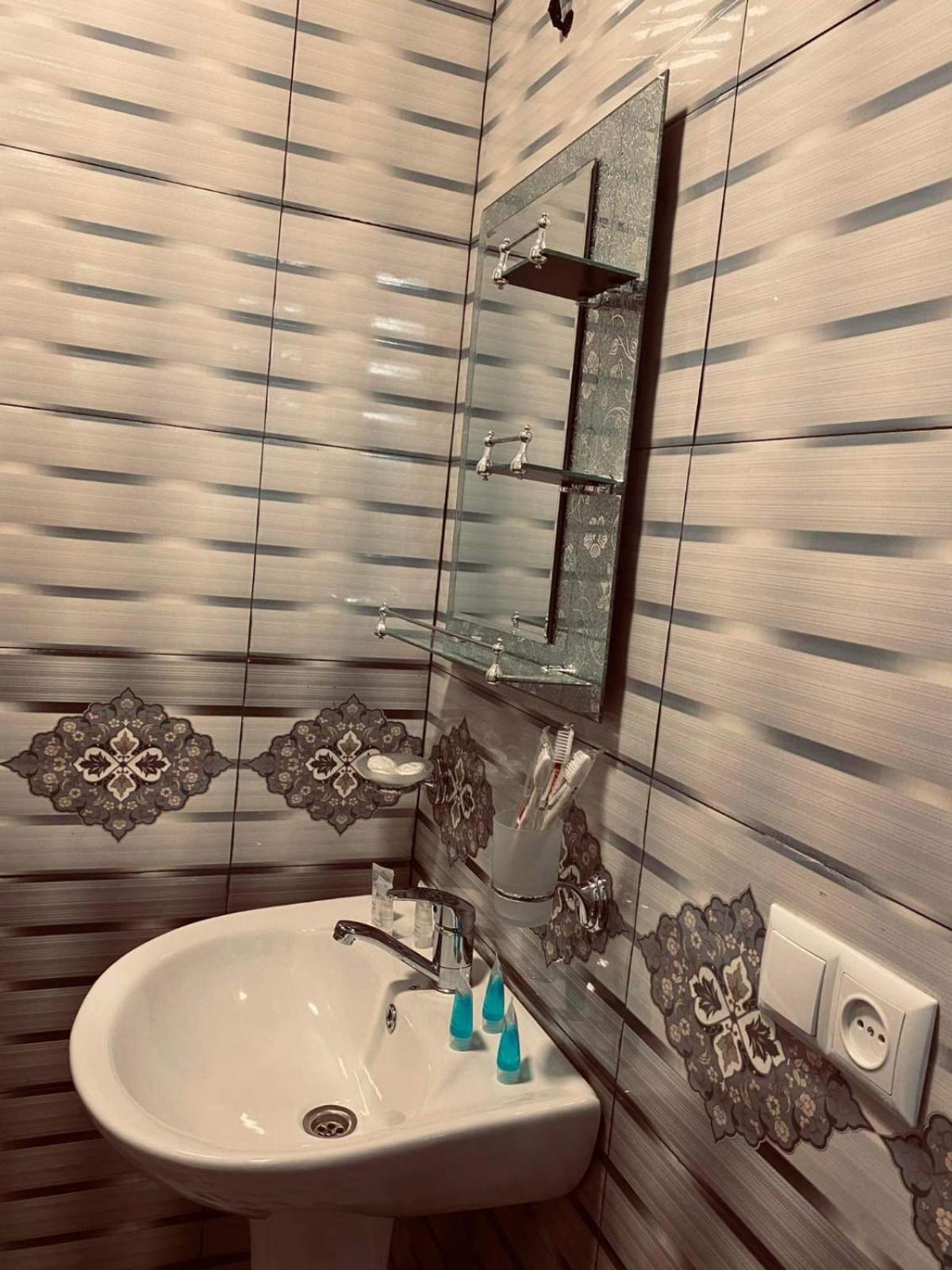Guesthouse Relax In Kazbegi エクステリア 写真