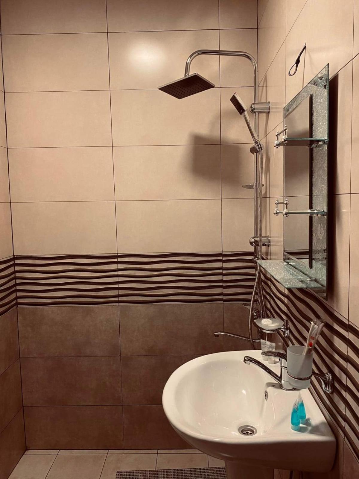 Guesthouse Relax In Kazbegi エクステリア 写真